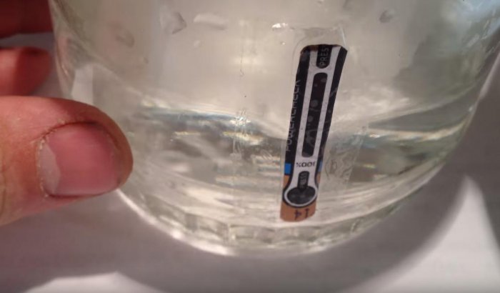 Индикатор температуры из батарейки Duracell