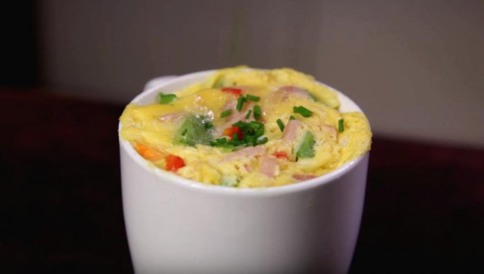 Как приготовить омлет в кружке