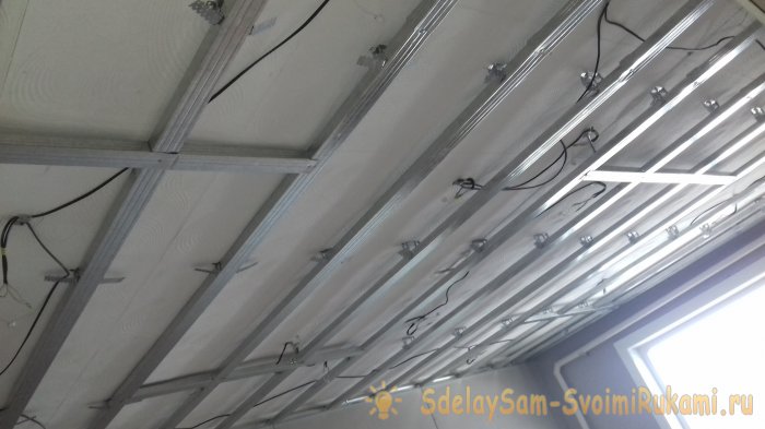Потолок из гипсокартона