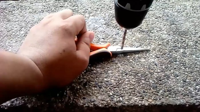 Добавляем стриппер в плоскогубцы