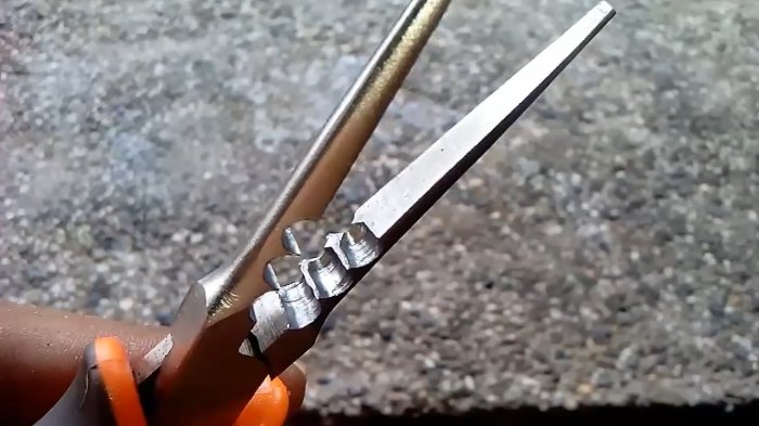 Добавляем стриппер в плоскогубцы