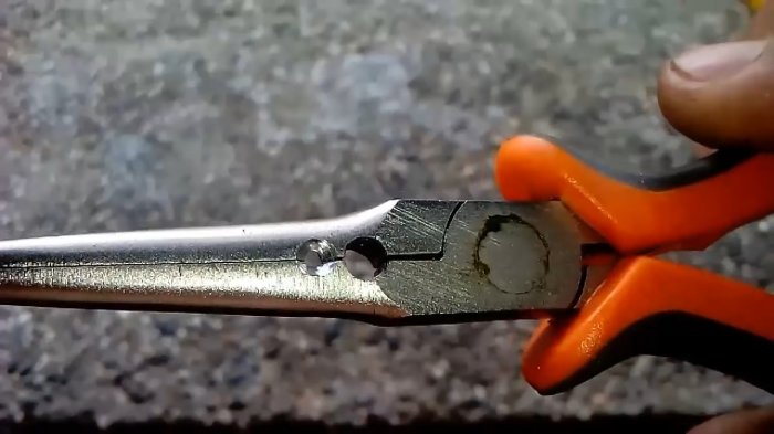 Добавляем стриппер в плоскогубцы