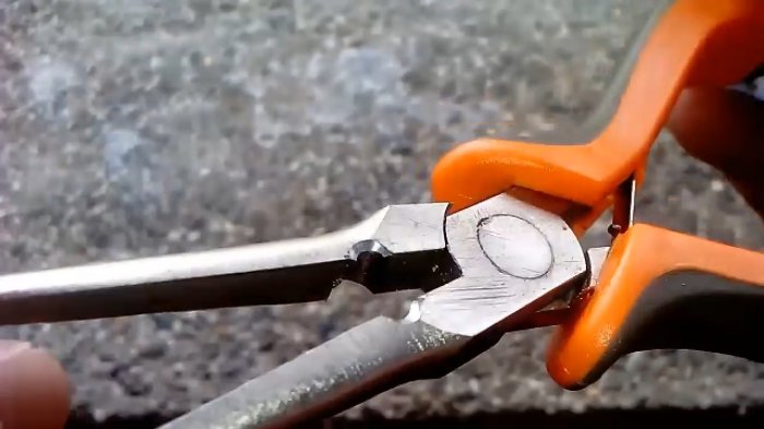 Добавляем стриппер в плоскогубцы