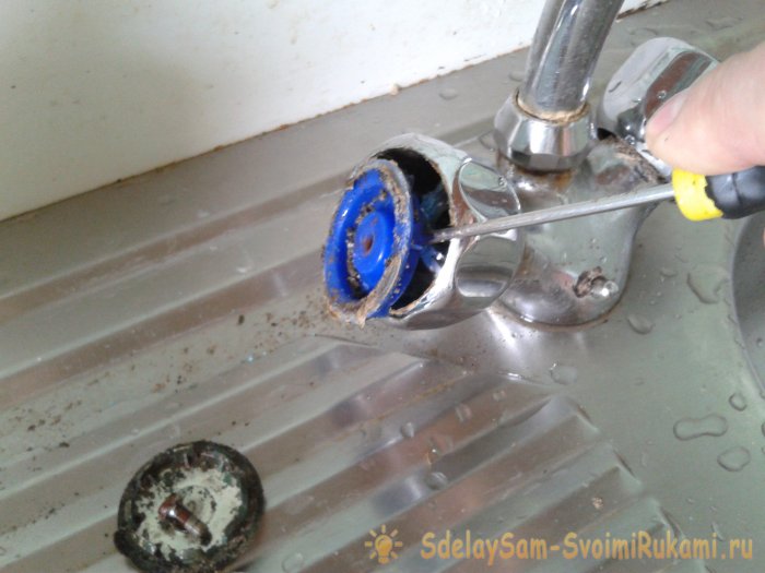 Ремонт смесителя на кухне