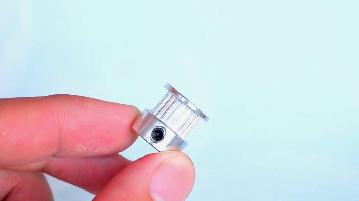 Механический преобразователь 12 - 220 В