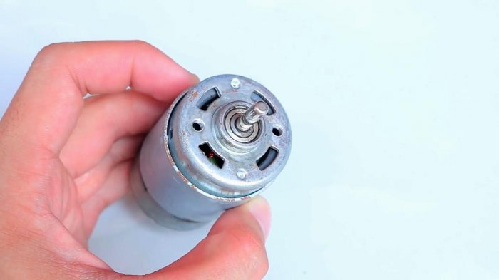 Механический преобразователь 12 - 220 В