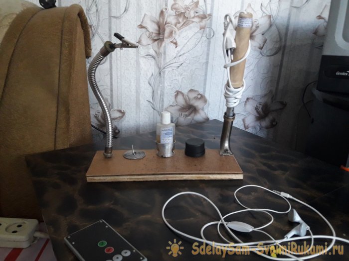 Стенд для паяльника