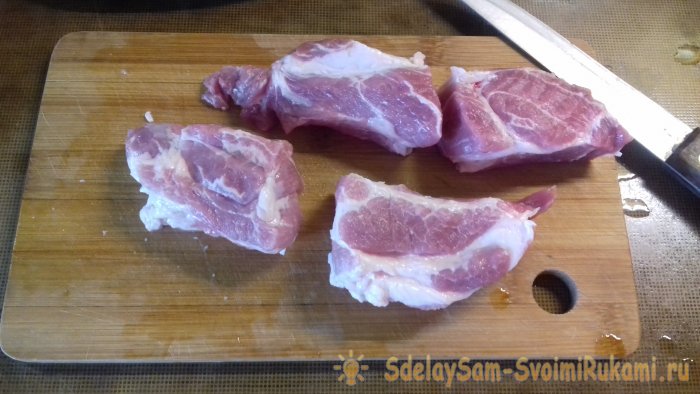 Как вкусно замариновать мясо на шашлык за 10 минут