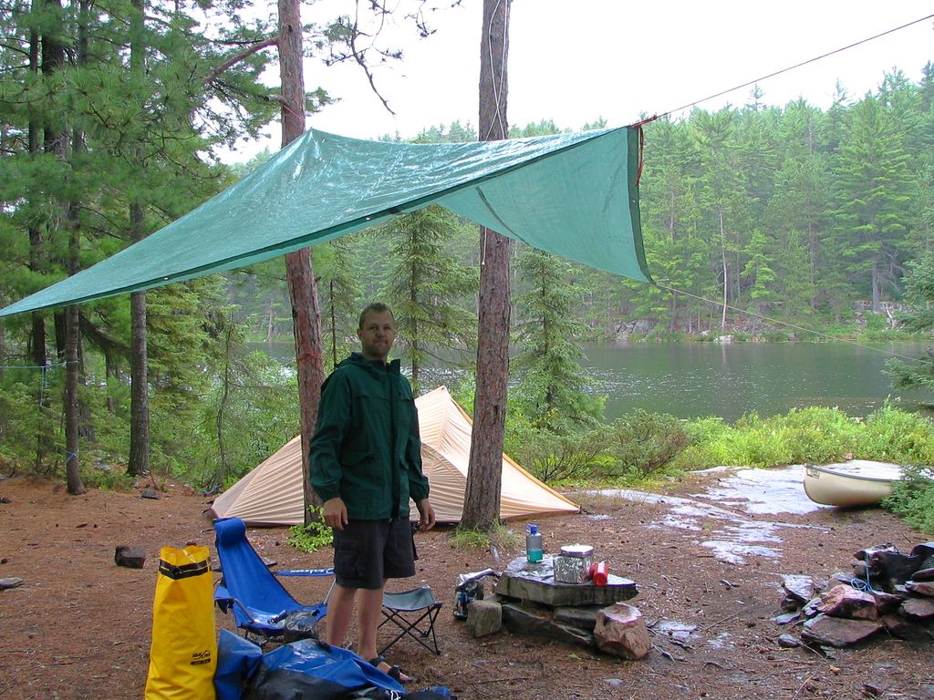 Рыбацкие палатки из различных материалов