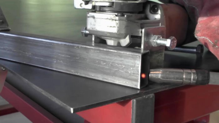 Изготовление длинной раскройной стойки для болгарки