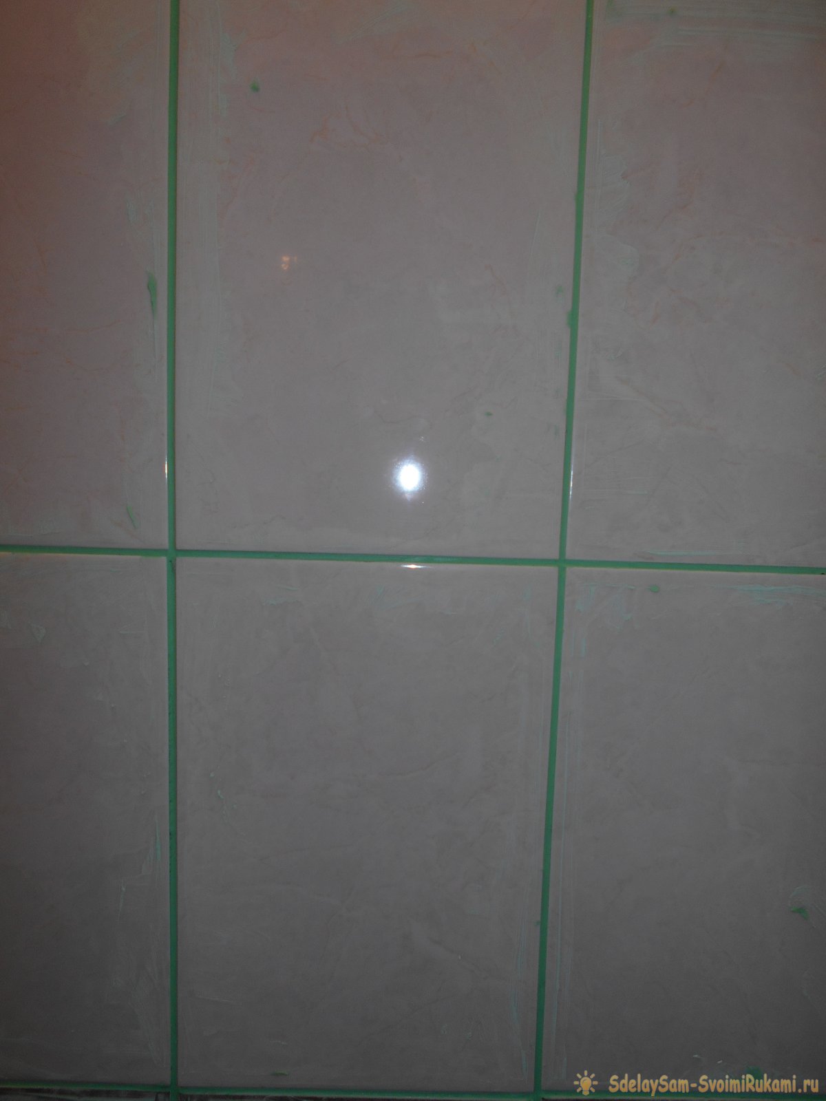 контрастная затирка для плитки в ванной фото