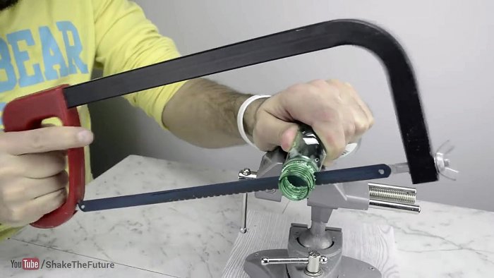 Как сделать болт барашек из обычного болта и ПЭТ бутылки