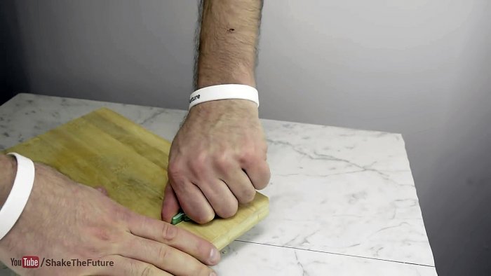 Как сделать болт барашек из обычного болта и ПЭТ бутылки