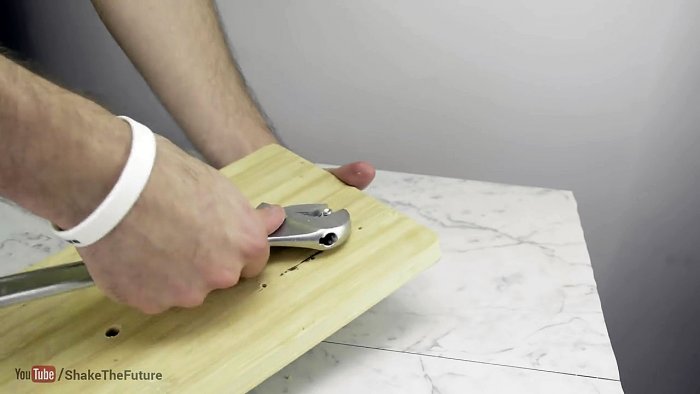 Как сделать болт барашек из обычного болта и ПЭТ бутылки