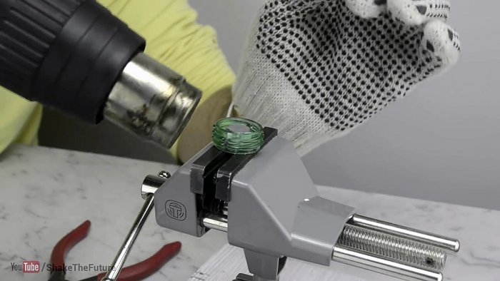 Как сделать болт барашек из обычного болта и ПЭТ бутылки