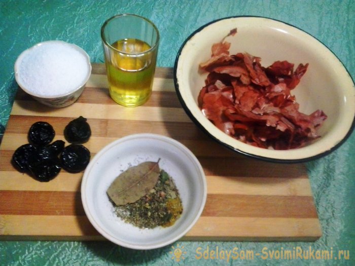 Как приготовить шпроты в домашних условиях