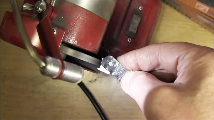 Способ укорочения ножовочного полотна по металлу