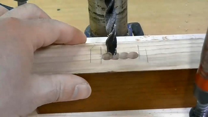 Изготовление гнезда под шип при помощи сверлильного станка