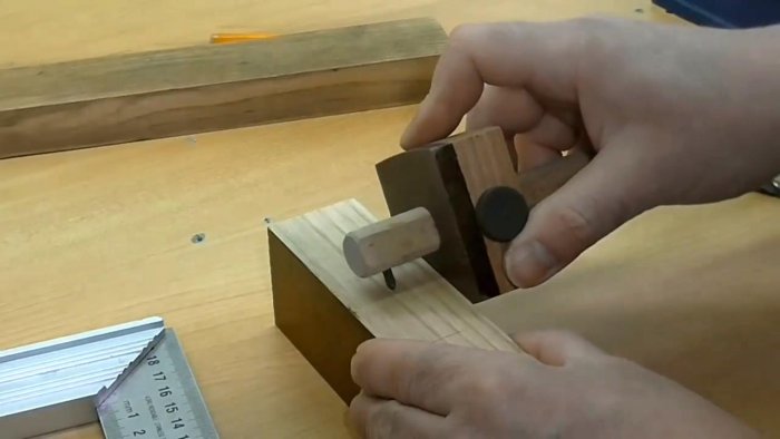 Изготовление гнезда под шип при помощи сверлильного станка