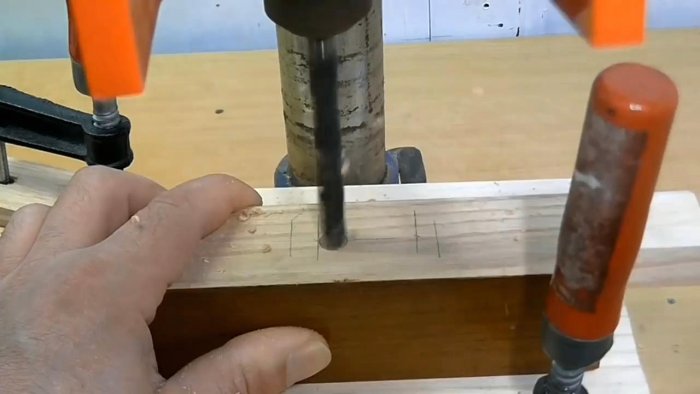 Изготовление гнезда под шип при помощи сверлильного станка