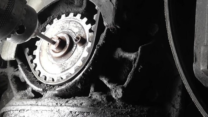 Обломился винта шкива коленвала