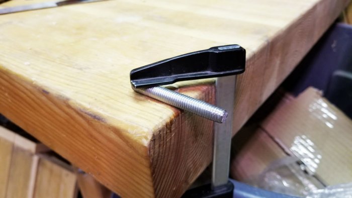 Изготавливаем метчик для дерева из болта