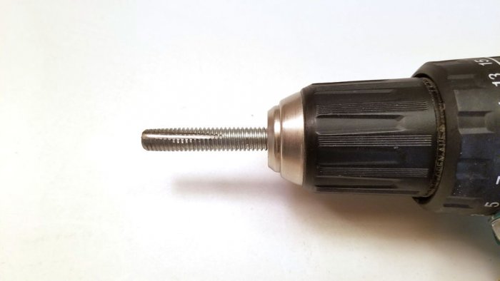 Изготавливаем метчик для дерева из болта