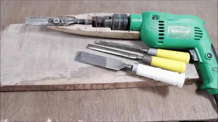 Собираем стамеску с электроприводом из дрели