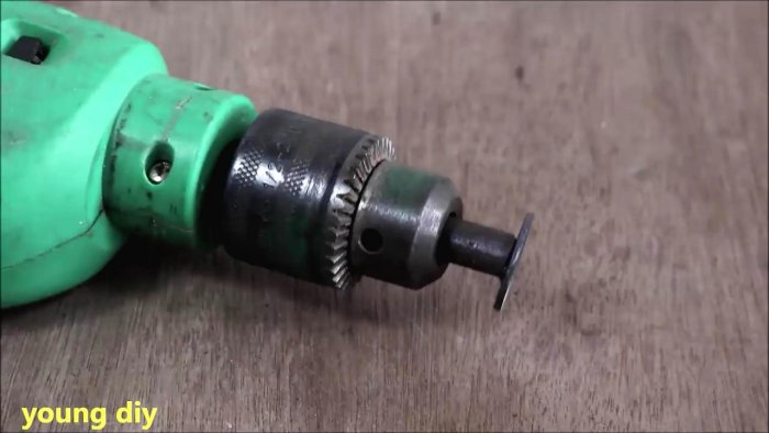 Собираем стамеску с электроприводом из дрели