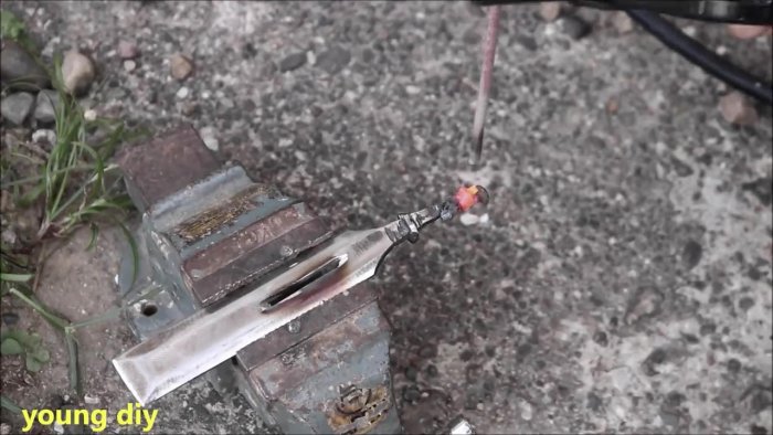 Собираем стамеску с электроприводом из дрели