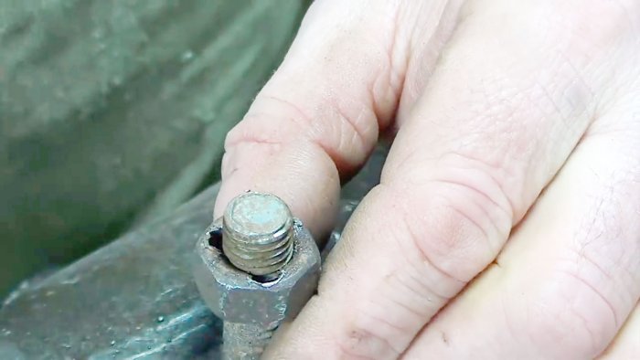 Приспособление для восстановления резьбы