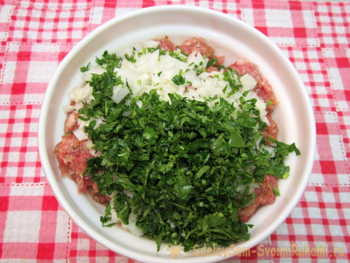 Люля-кебаб из свинины на сковороде