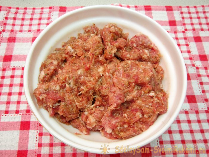 Люля-кебаб из свинины на сковороде