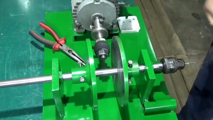 Самодельный резьбонарезной станок