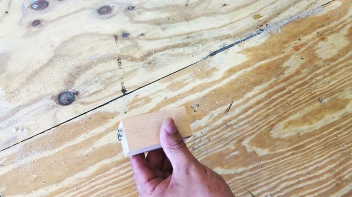 Кондуктор для соединения на косой шуруп