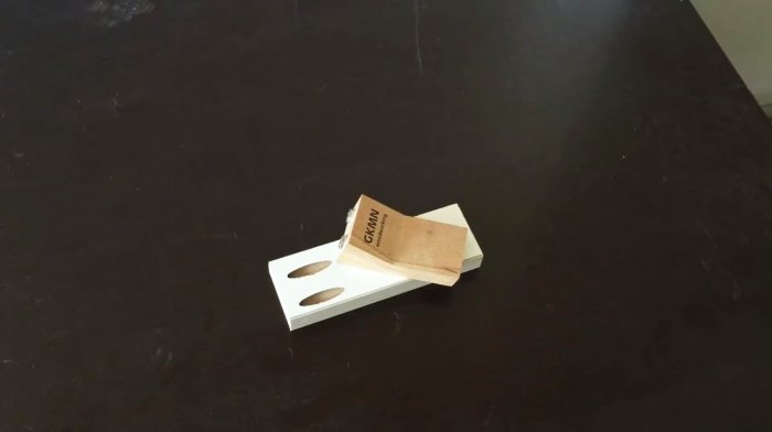 Кондуктор для соединения на косой шуруп