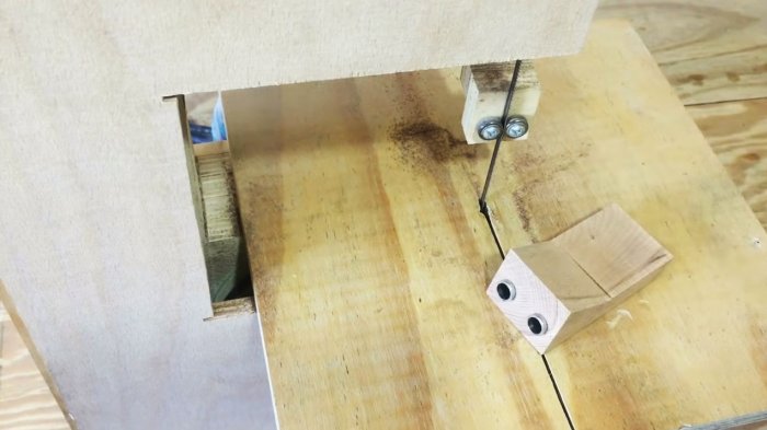 Кондуктор для соединения на косой шуруп