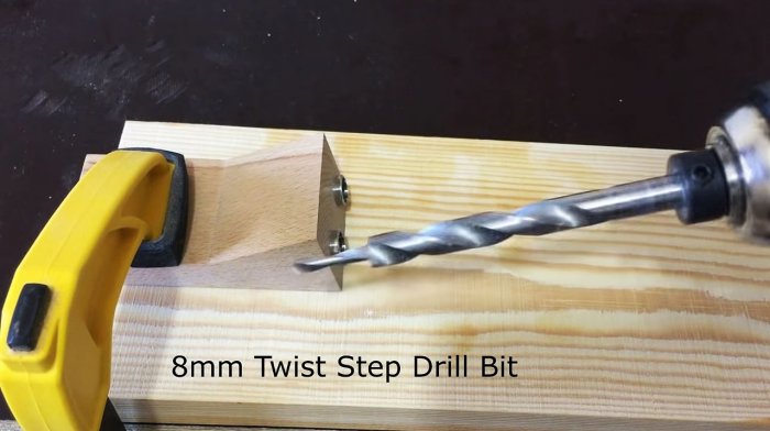 Кондуктор для соединения на косой шуруп