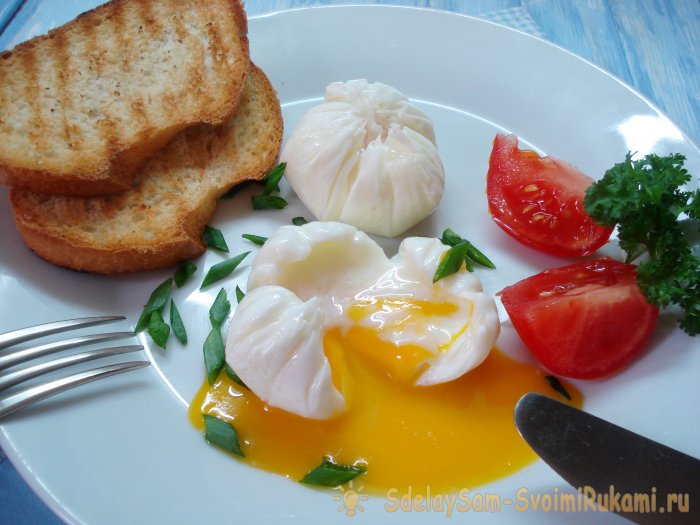 Яйцо пашот в мешочке быстрый завтрак