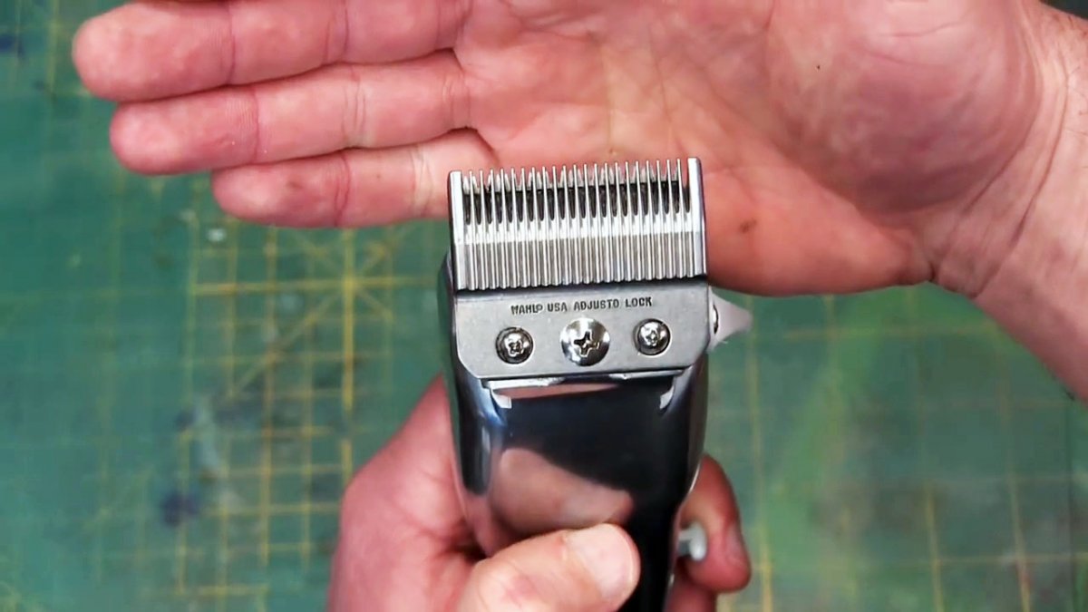 Этот способ поможет эффективно заточить машинку для стрижки волос: будет работать, как новая