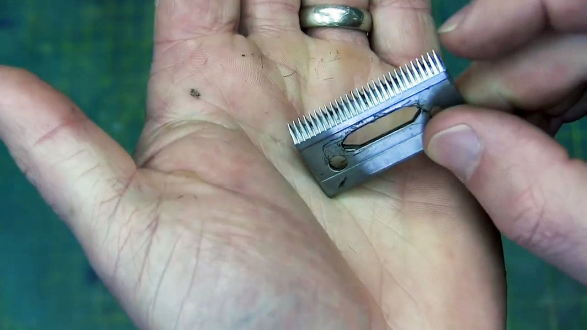 Как заточить ножи на машинке для стрижки: эффективные способы и приемы - Braun-Shop