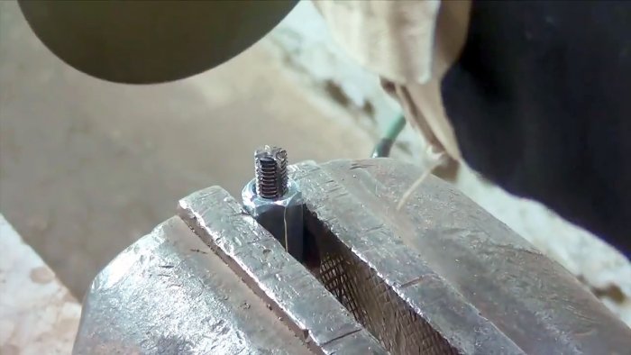 Сломался Dremel  не беда его может заменить болгарка