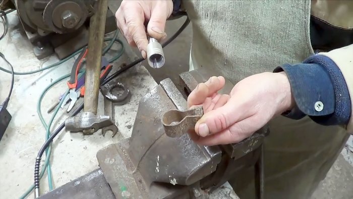 Сломался Dremel  не беда его может заменить болгарка