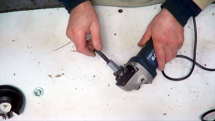 Сломался Dremel  не беда его может заменить болгарка