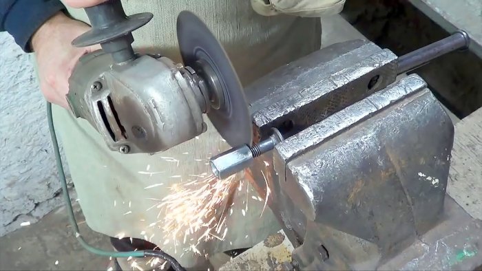 Сломался Dremel  не беда его может заменить болгарка