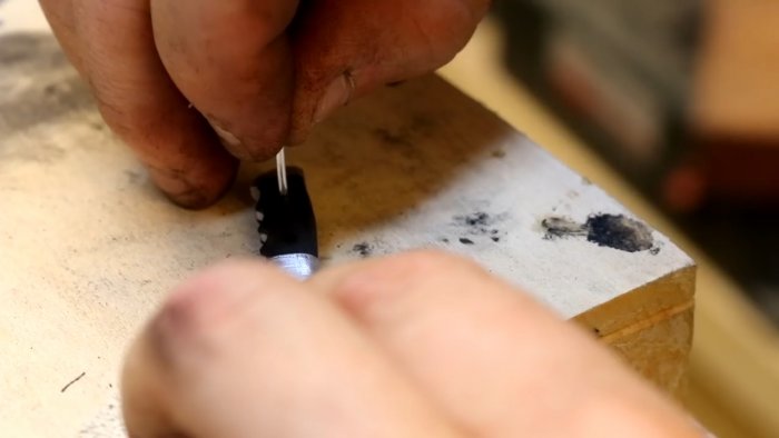 Как превратить болт в красивый маленький сувенирный охотничий нож