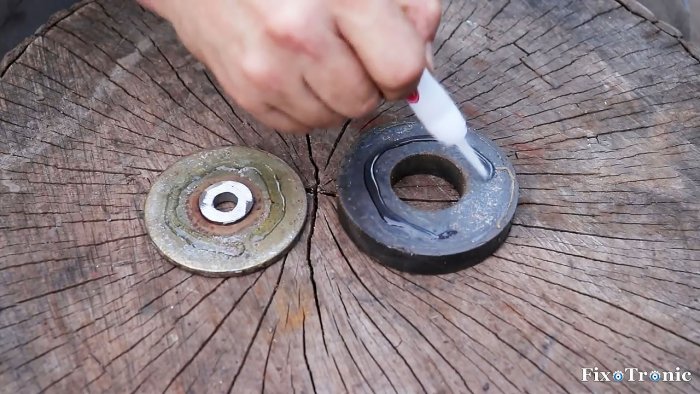 Съемное приспособление для вырезания кругов в листовом металле с помощью болгарки