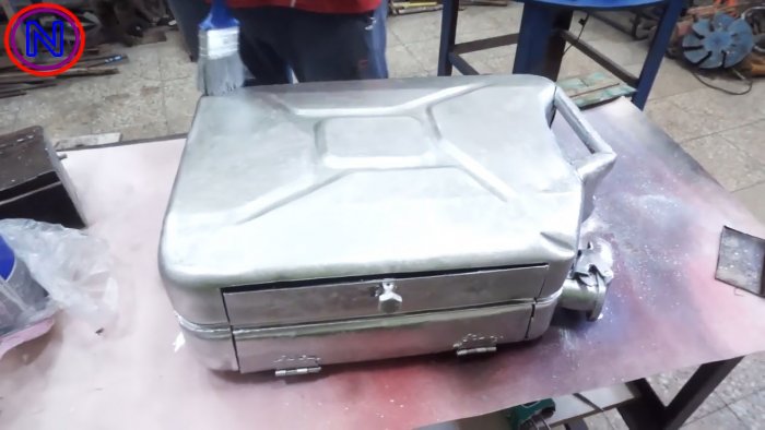 Переносная чудо печь из старой канистры своими руками