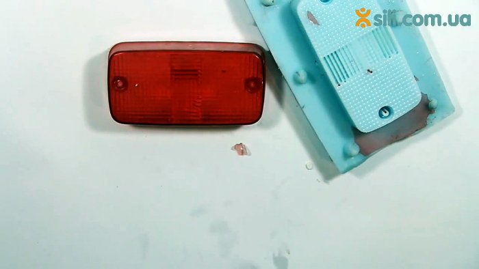 Льем тонкостенные детали из прозрачного пластика своими руками