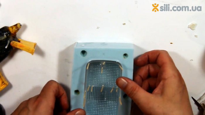 Льем тонкостенные детали из прозрачного пластика своими руками